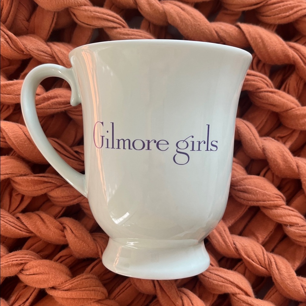 Gilmore Girls Dragonfly Inn Mug - Picture 3 of 5